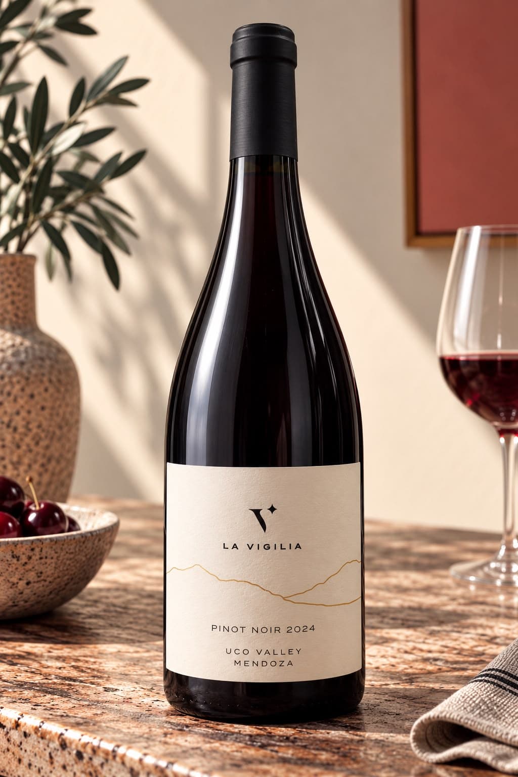 La Vigilia Pinot Noir